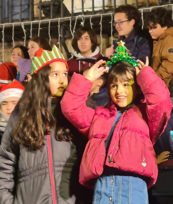 La nieve ilumina la Navidad en León leonoticias